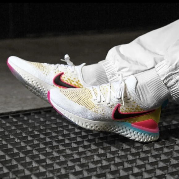 Nike Epic React Flyknit 2 White/Pink Blast CI7583-100 Lace Up Sneakers Men 10.5 main image 7